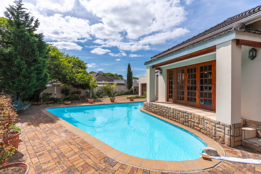 3 Bedroom Property for Sale in Pinelands Western Cape